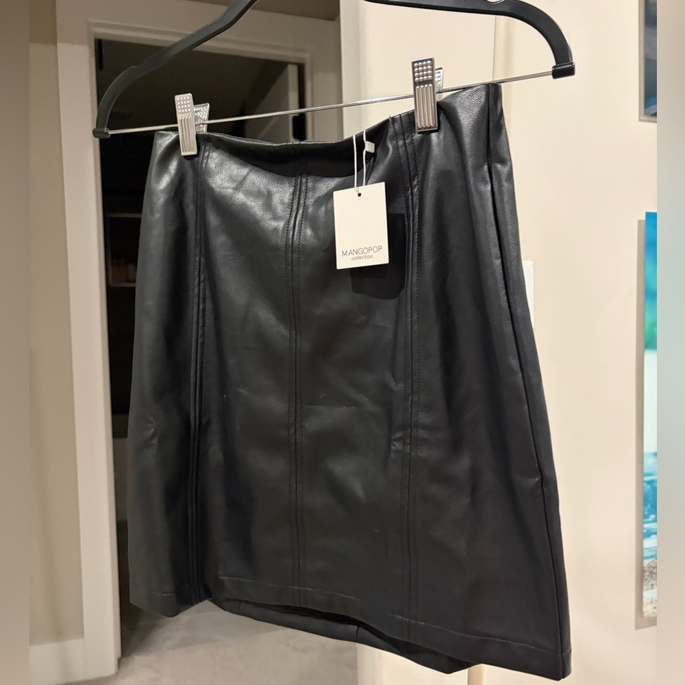 Mangopop Black Leather Mini Skirt